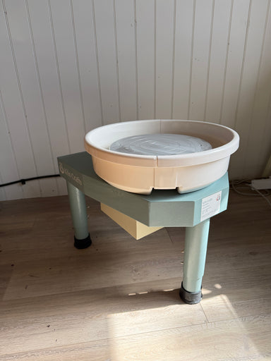 Refurbished Daisy Pottery Wheel with splash pan - Kiln Crafts
